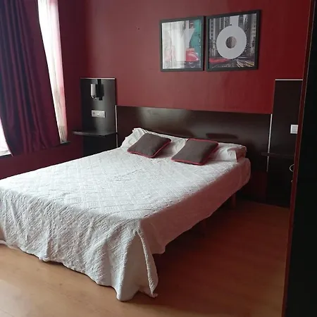 Hotel / Restaurante La Pepa 3*