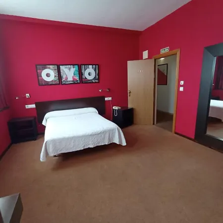 / Restaurante La Pepa Hotel Avilés